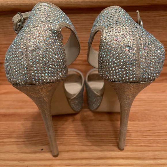 🌸 Steve Madden Pre Loved Carrie Beaded Heels w/ Ankle Strap Platforms Size 8.5 - Picture 12 of 15
